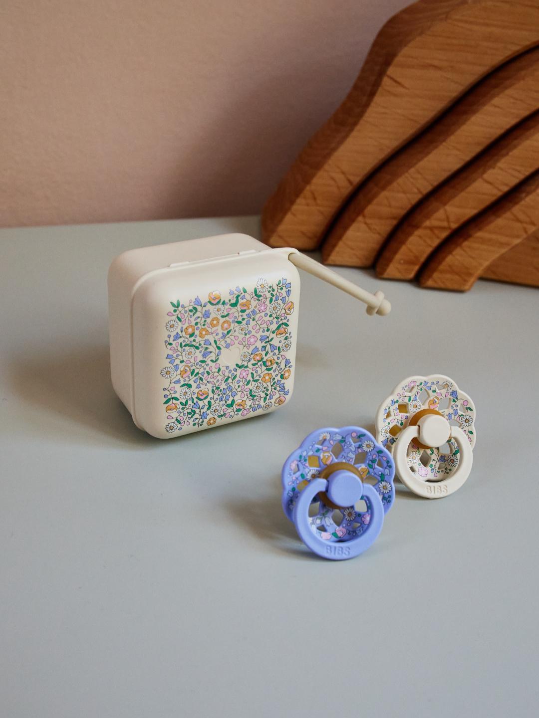 BIBS x Liberty pacifiers and pacifier box, BIBS x Liberty kollektsiooni lutid ja lutikarp, lutihoidja, all-groups