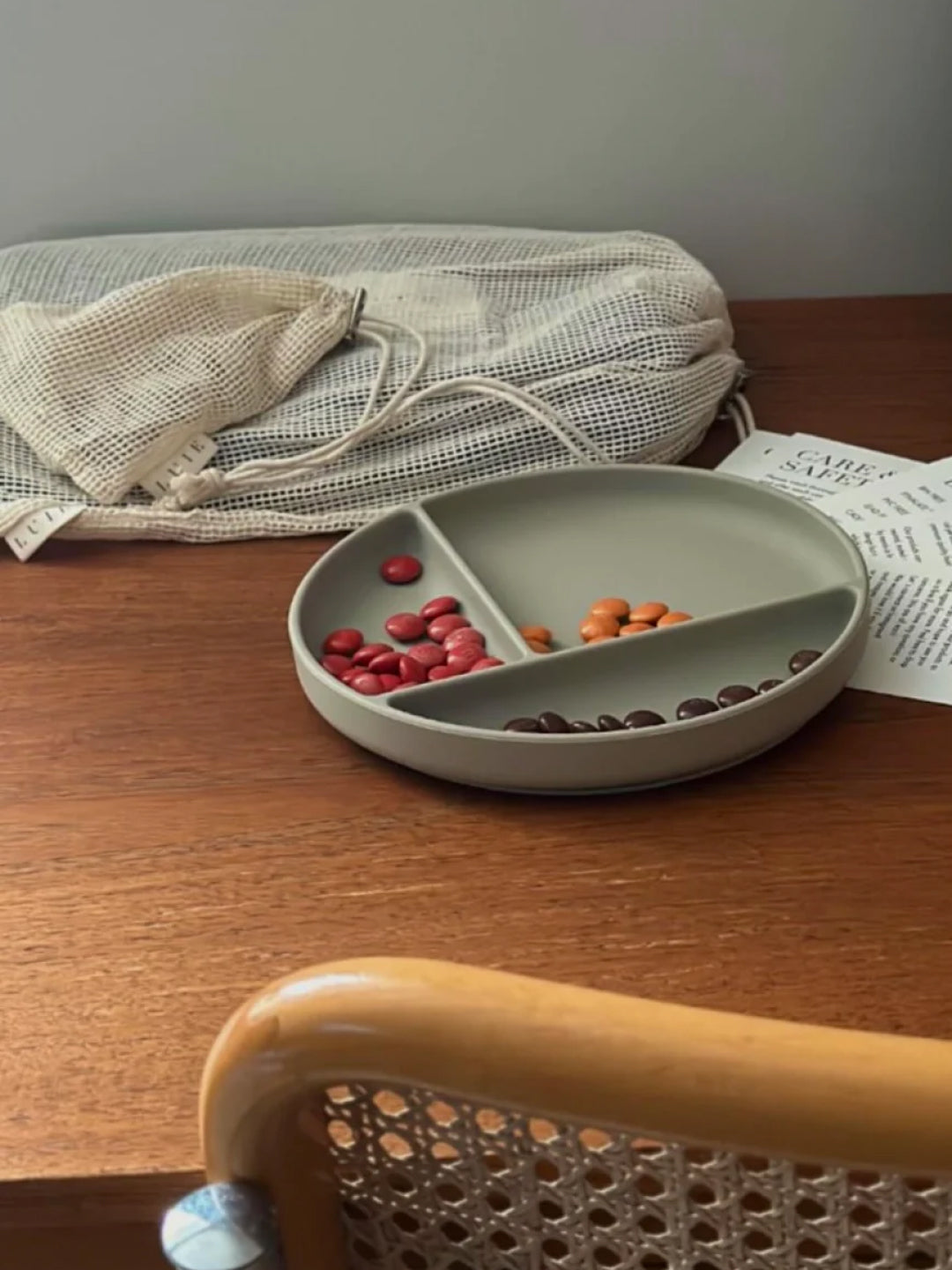 Atelier Keen Divided Silicone Suction Plate, Atelier Keen silikoonist sektoritega taldrik iminapaga, all-groups