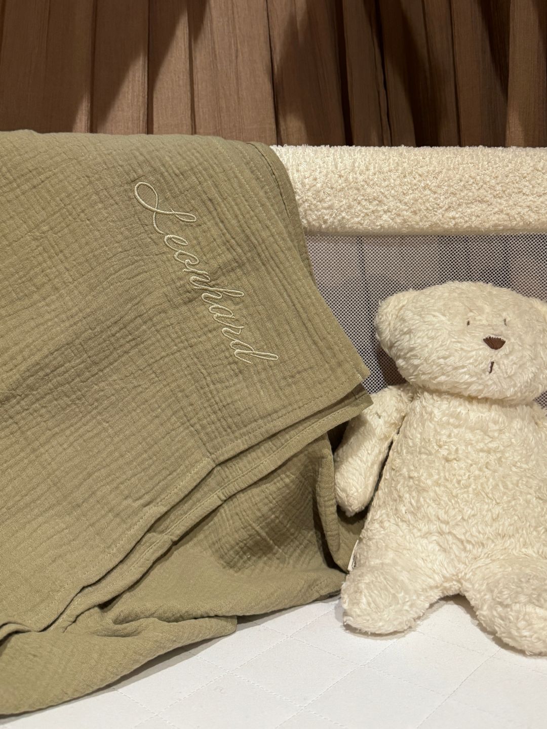 Personalize Babyluv Studio muslin baby blanket, nimeline musliinist beebitekk, pesonaliseeritud musliintekk, tikitud nimega beebitekk, all-groups