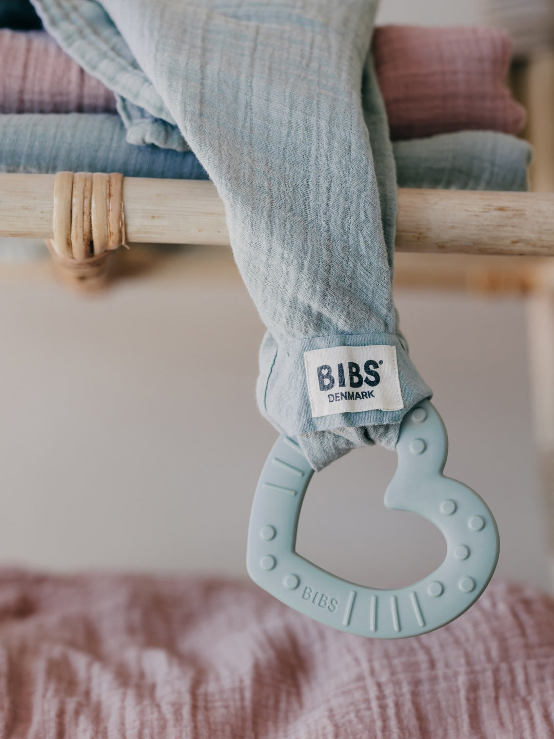 BIBS Baby Bitie Teether heart, BIBS Baby Bitie närimisrõngas süda, all-groups