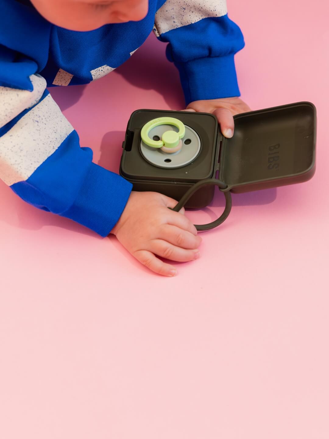 BIBS Colour Round Pacifiers, Studio Collection Fusion, BIBS Colour Round kirsikujulised lutid, Studio Collection Fusion, all-groups