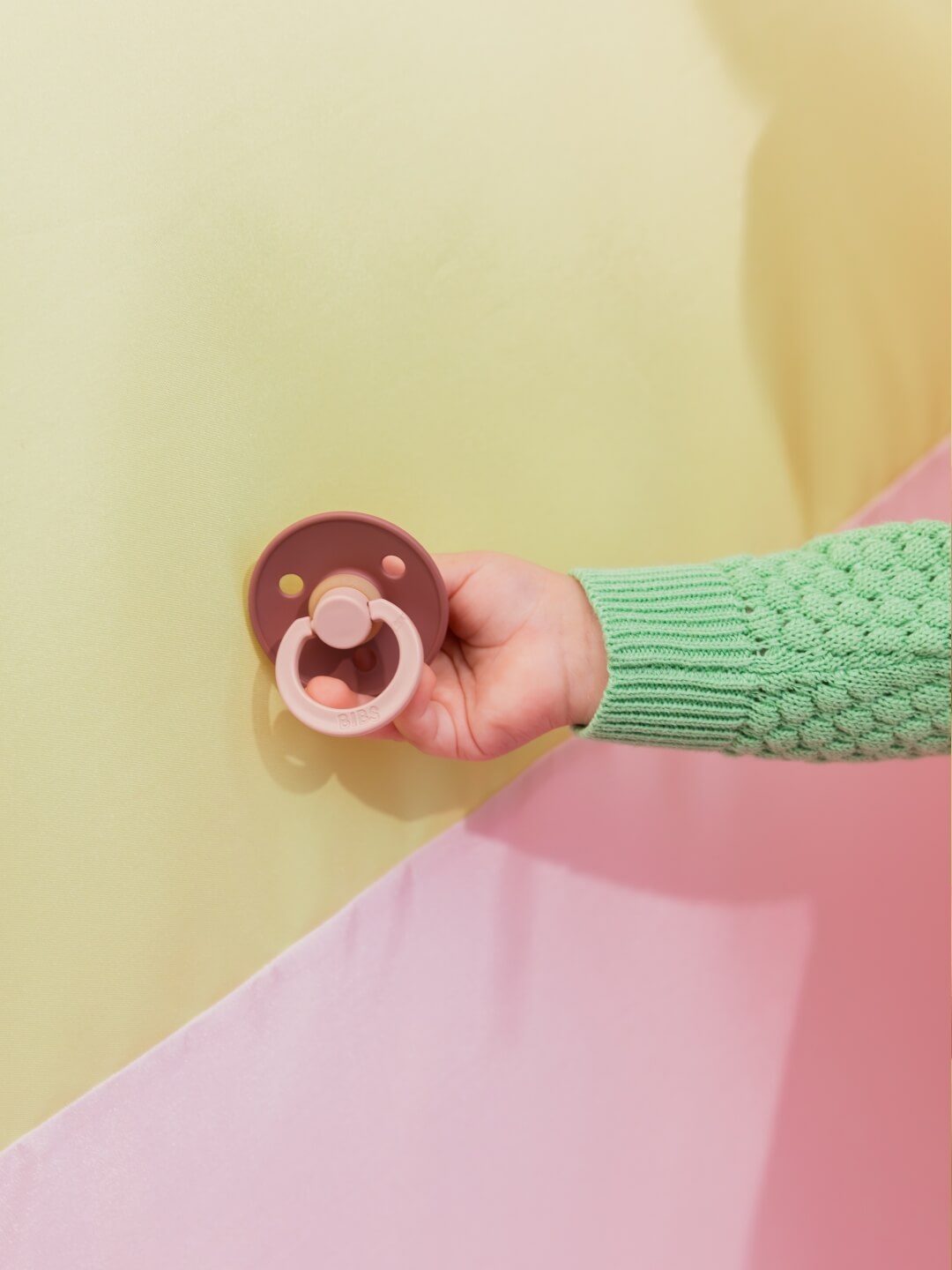 BIBS Colour Round Pacifiers, Studio Collection Fusion, BIBS Colour Round kirsikujulised lutid, Studio Collection Fusion, all-groups