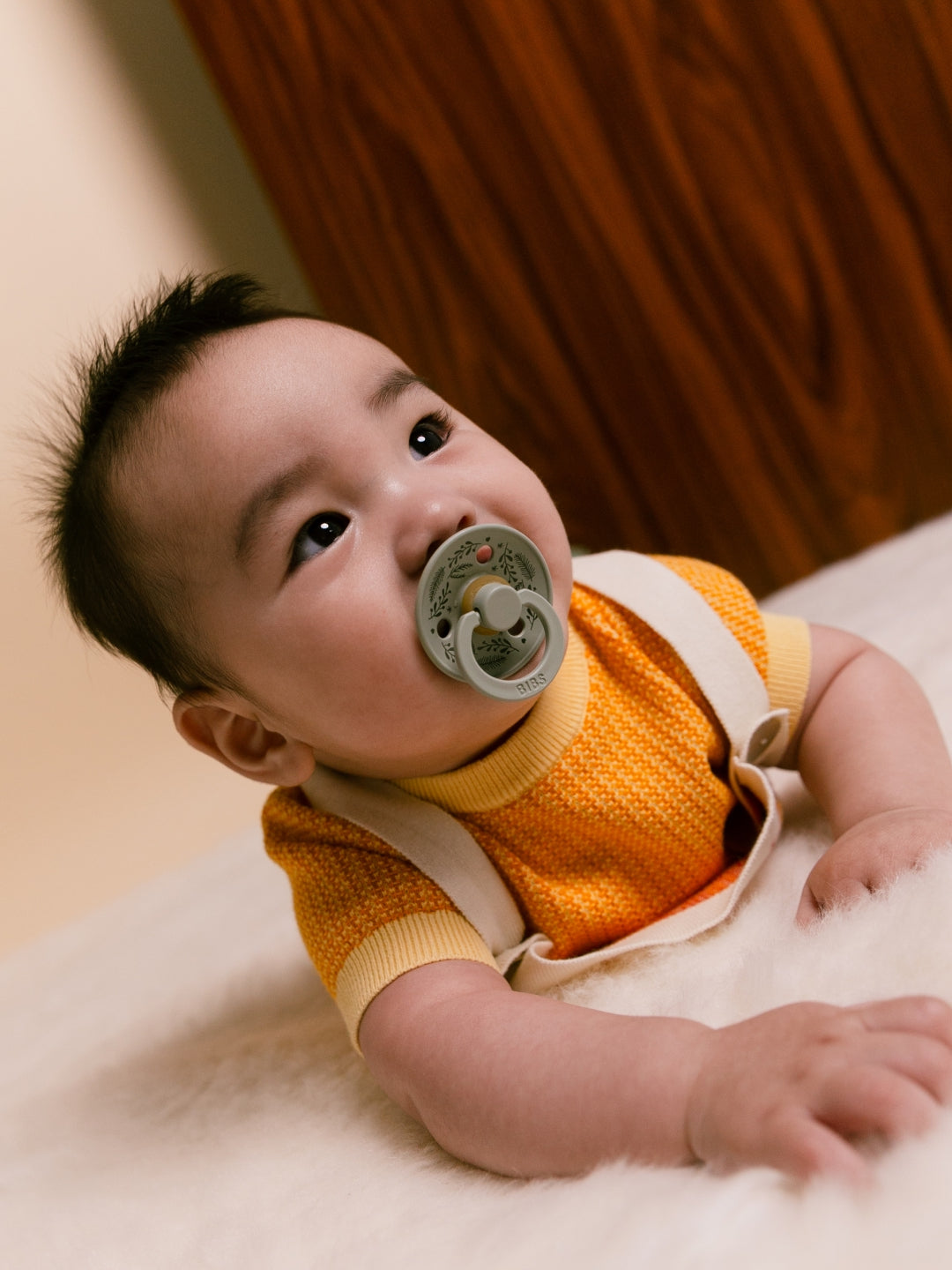 BIBS Retro Holiday Collection, Colour Round Pacifiers, Leaf and Bow, BIBS Retro Holiday kolletsioon, kirsikujulised lutid, lehed ja lipsud, all-groups