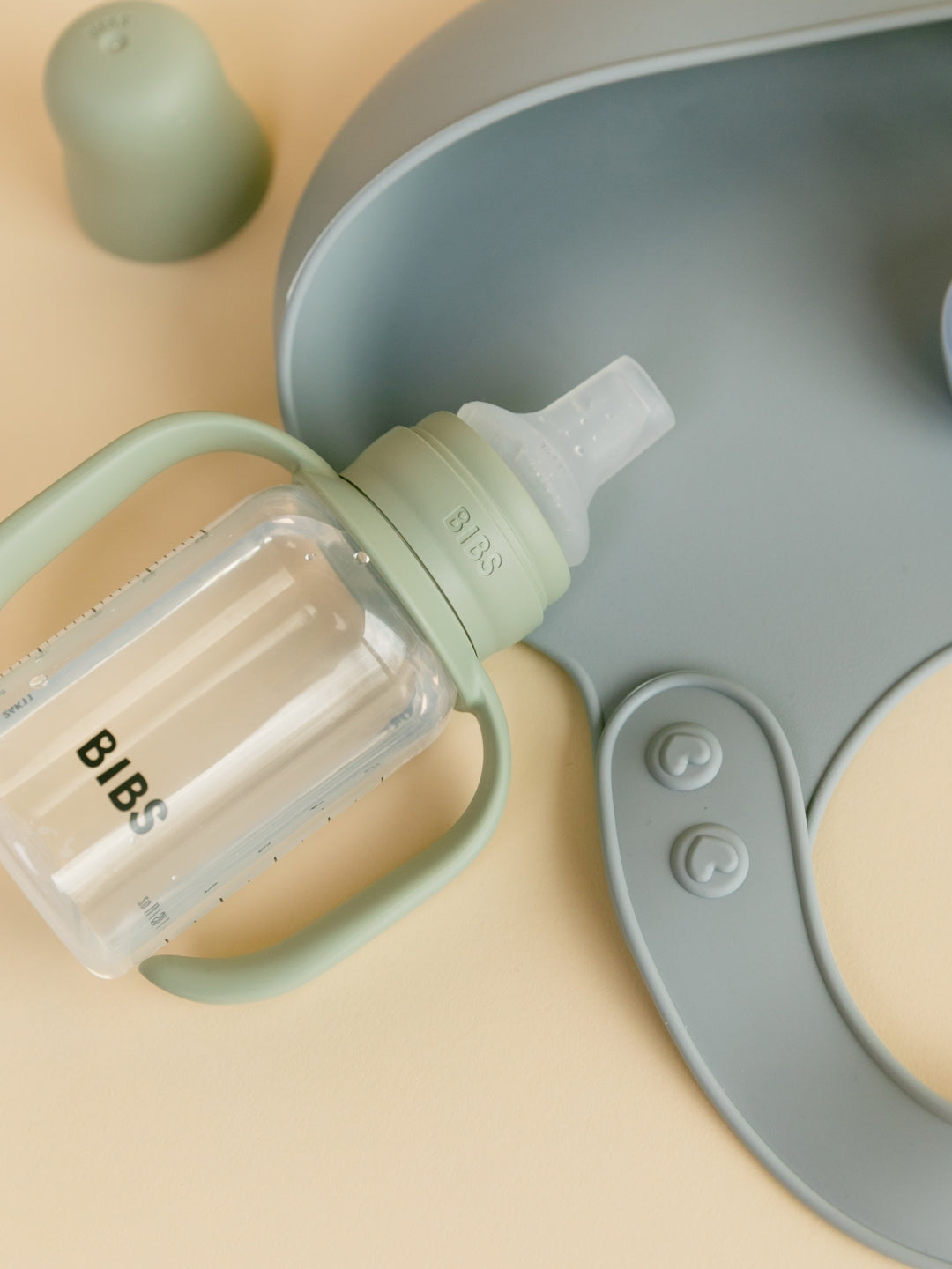 BIBS baby sippy bottle with silicone spout, BIBS tilaga joogipudel silikoonist otsaga, all-groups