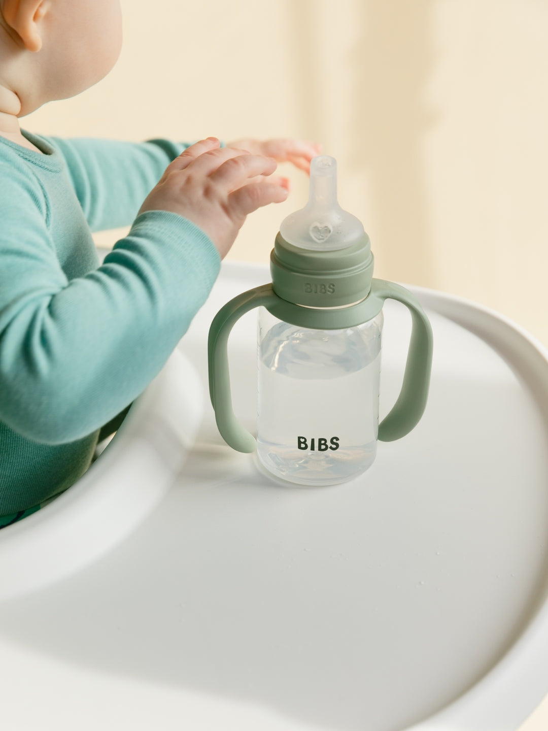 BIBS baby sippy bottle with silicone spout, BIBS tilaga joogipudel silikoonist otsaga, all-groups