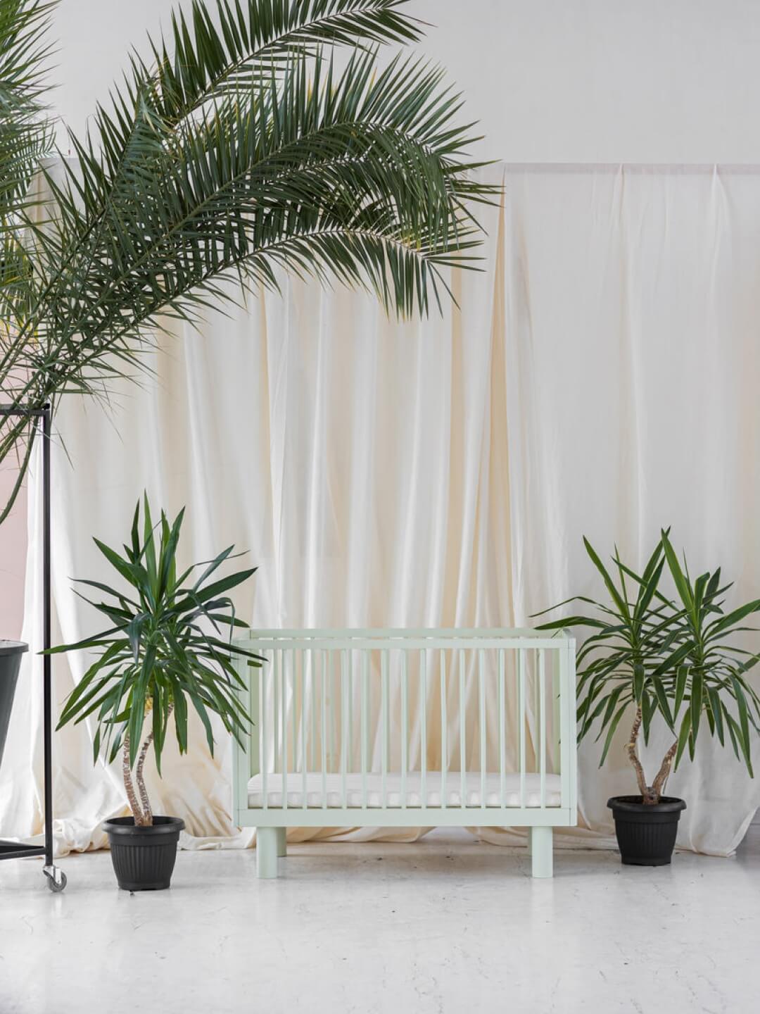 Karl & Fric Nox Cot in pistachio, Karl & Frix beebivoodi, võrevoodi Pistachio