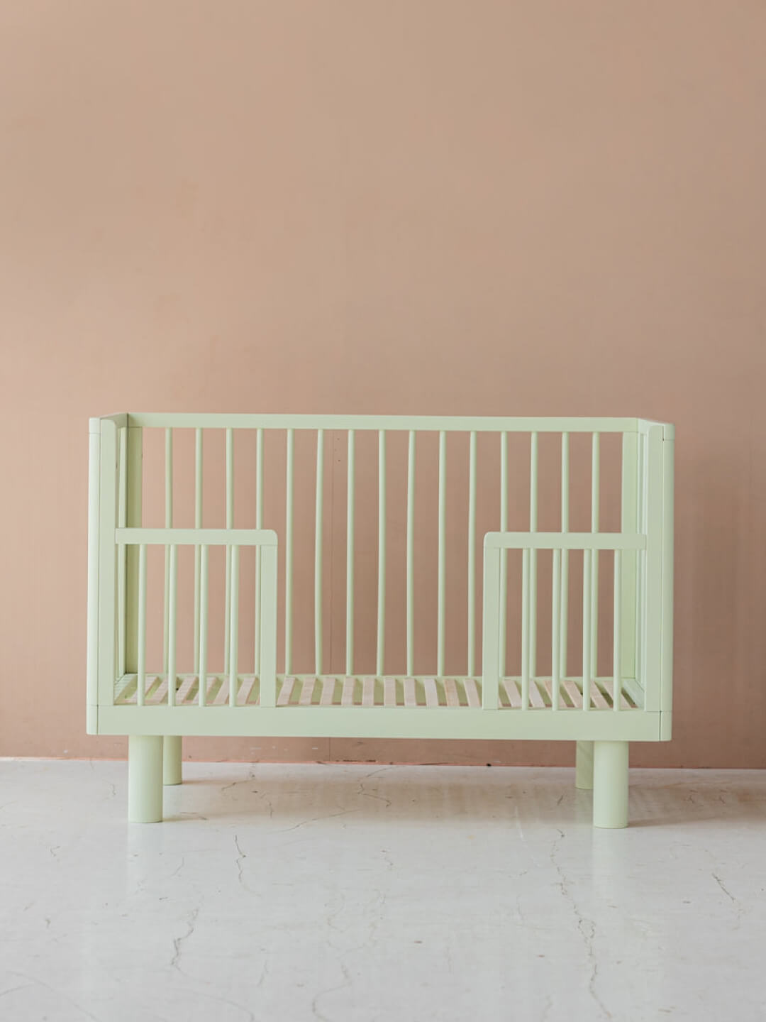 Karl & Fric Nox Cot in pistachio, Karl & Frix beebivoodi, võrevoodi Pistachio