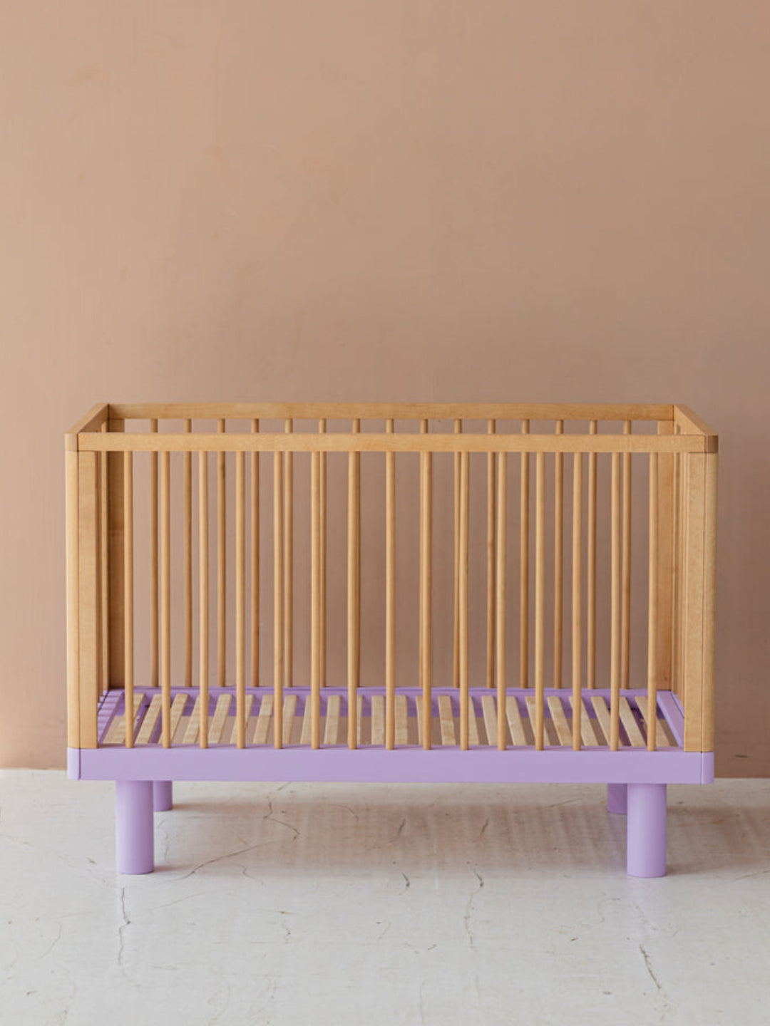 Karl Fric baby cot natural wood and lavender, Karl Fric beebivoodi võrevoodi naturaalne puit ja lavendel lilla