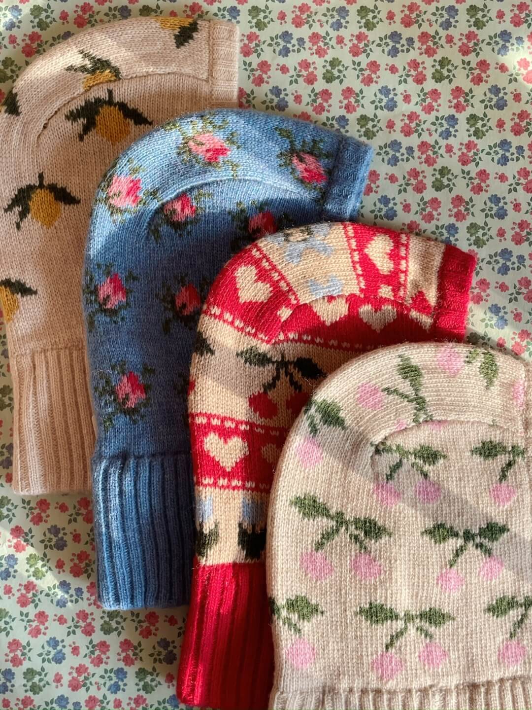 Konges Sløjd Belou Knit Balaclava, Konges Sløjd Belou kootud balaklava, mütssall