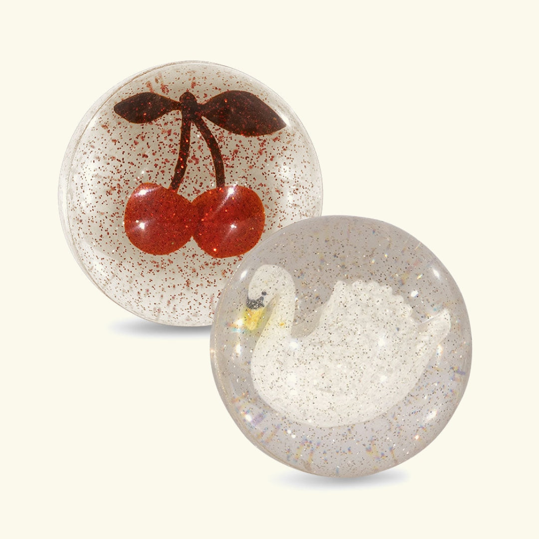 Konges Sløjd bouncing balls, Konges Sløjd põrkepallid, cherry, swan, kirsid, luik