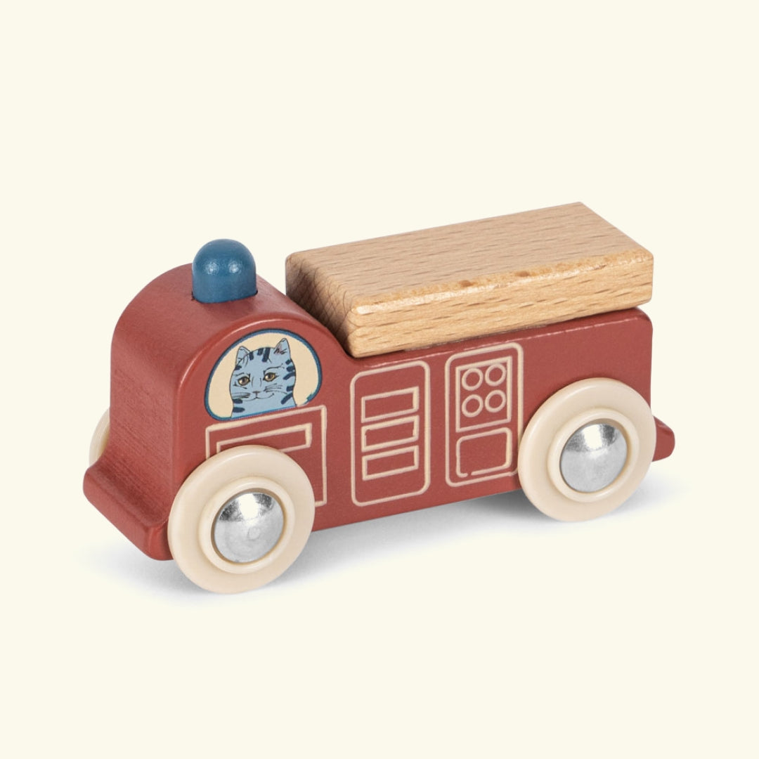 Konges Slojd little wooden car, Konges Slojd väike auto puidust, red punane