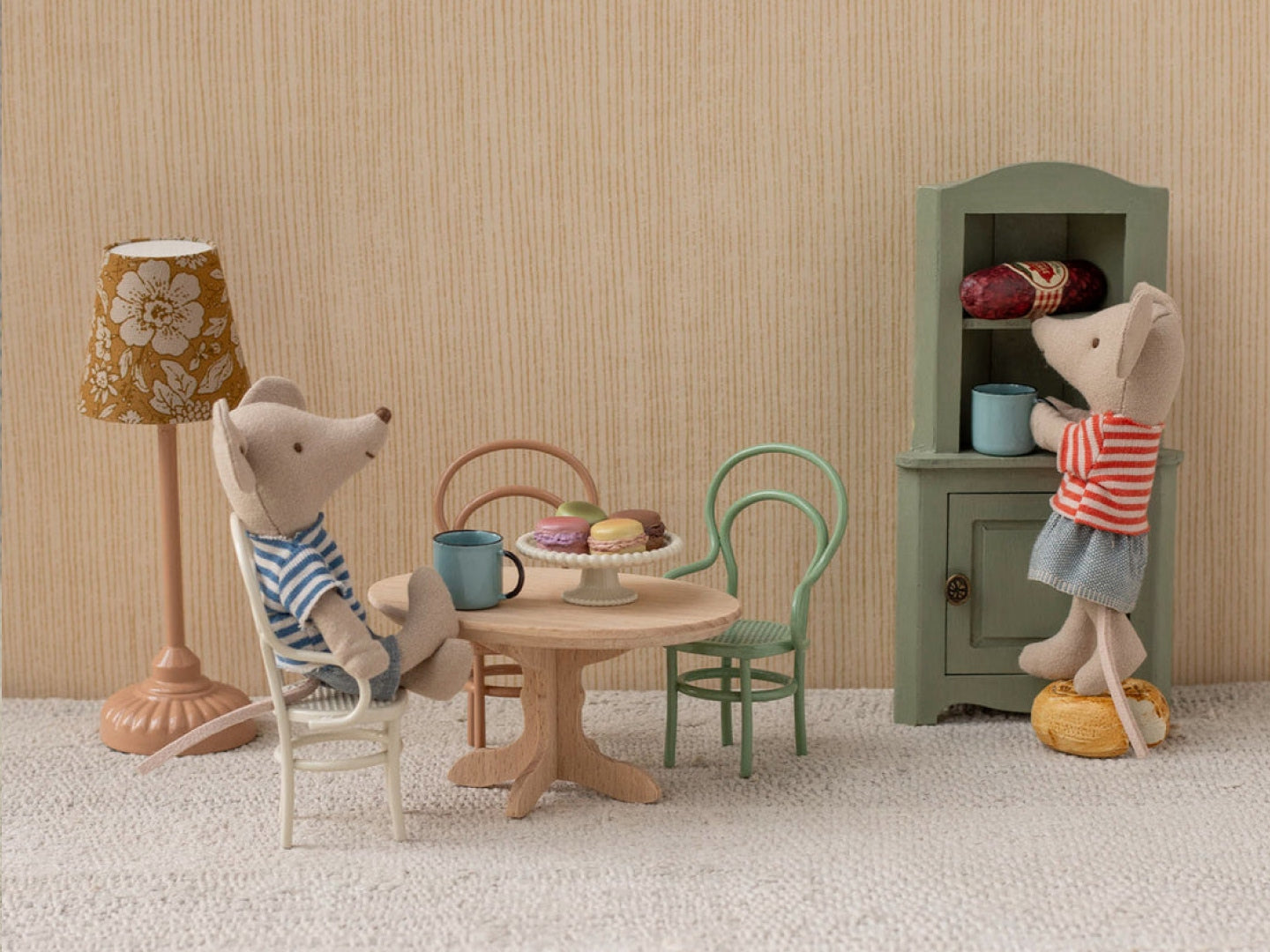 Maileg Mouse Vintage Chair offwhite, Maileg hiirte vintage tool, nurgakapp