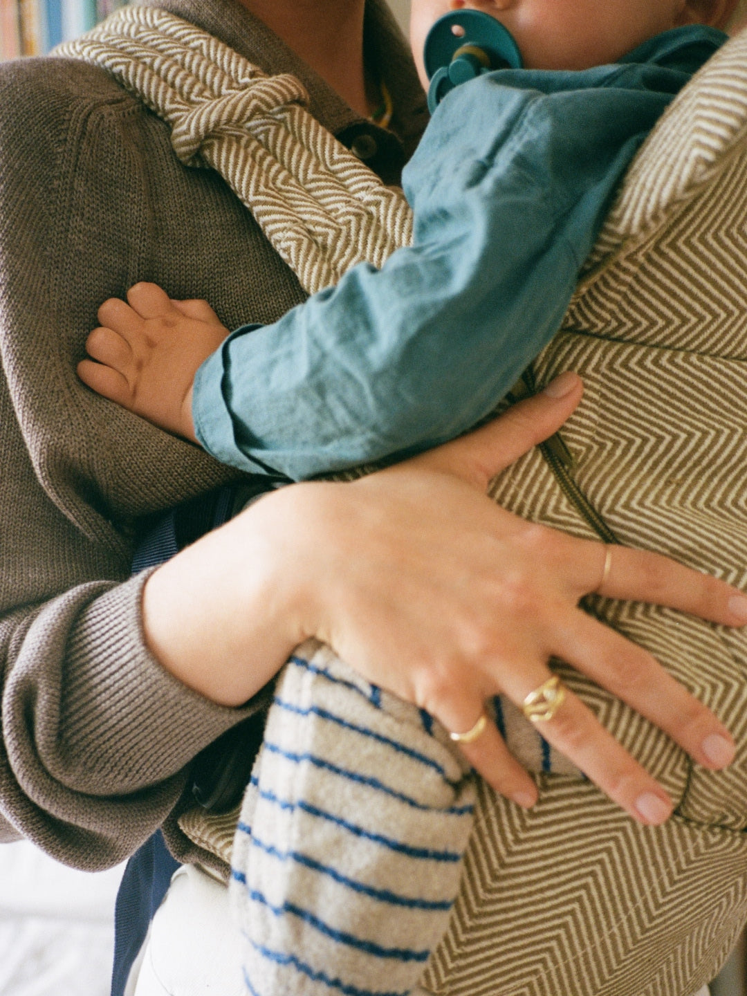 Moova baby carrier, Moova beebi kandekott, kõhukott, beebikandmine, beebikandmisvahendid, all-groups