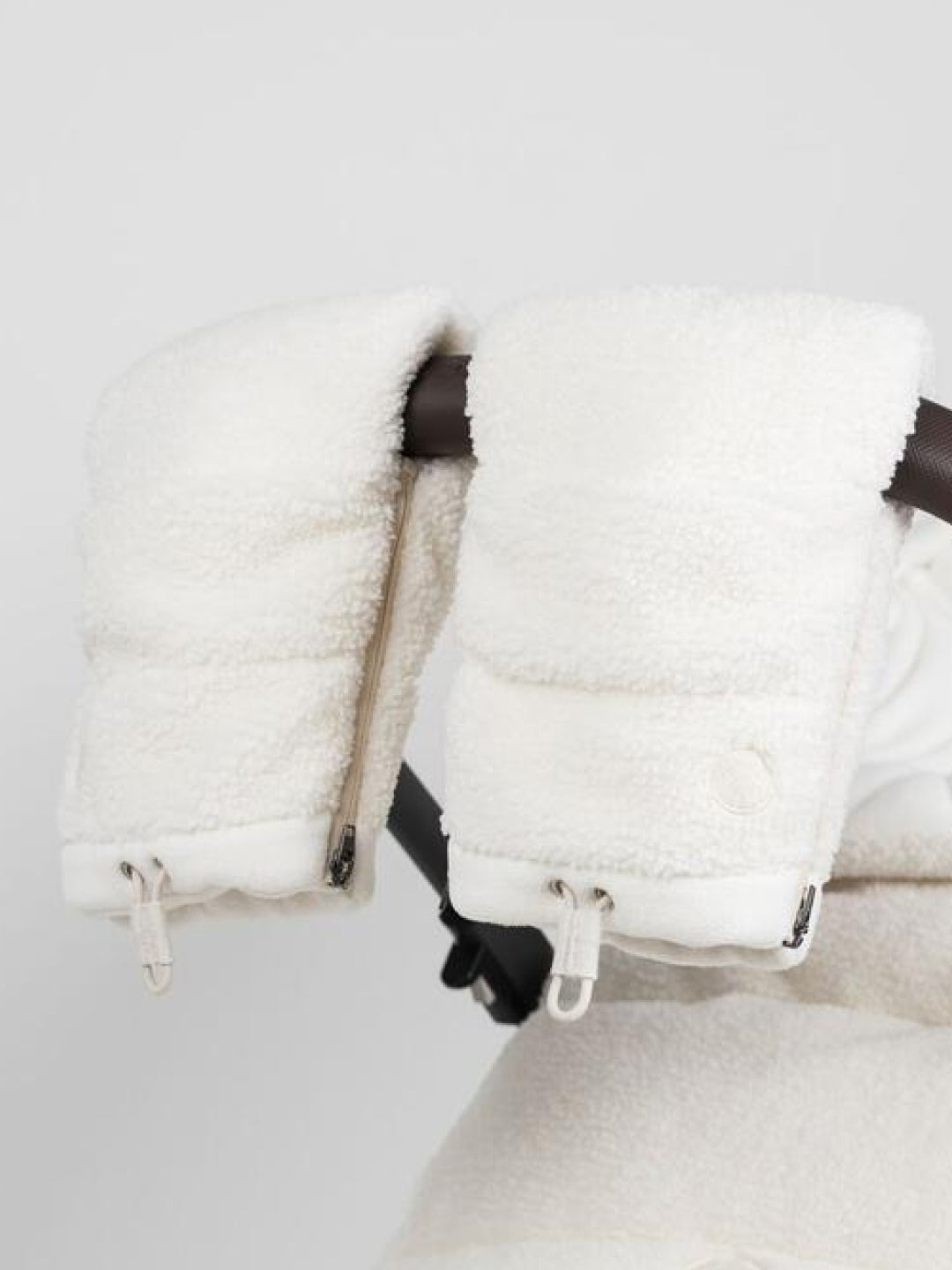 Najell Stroller Gloves, Najell vankrikindad, Teddy White