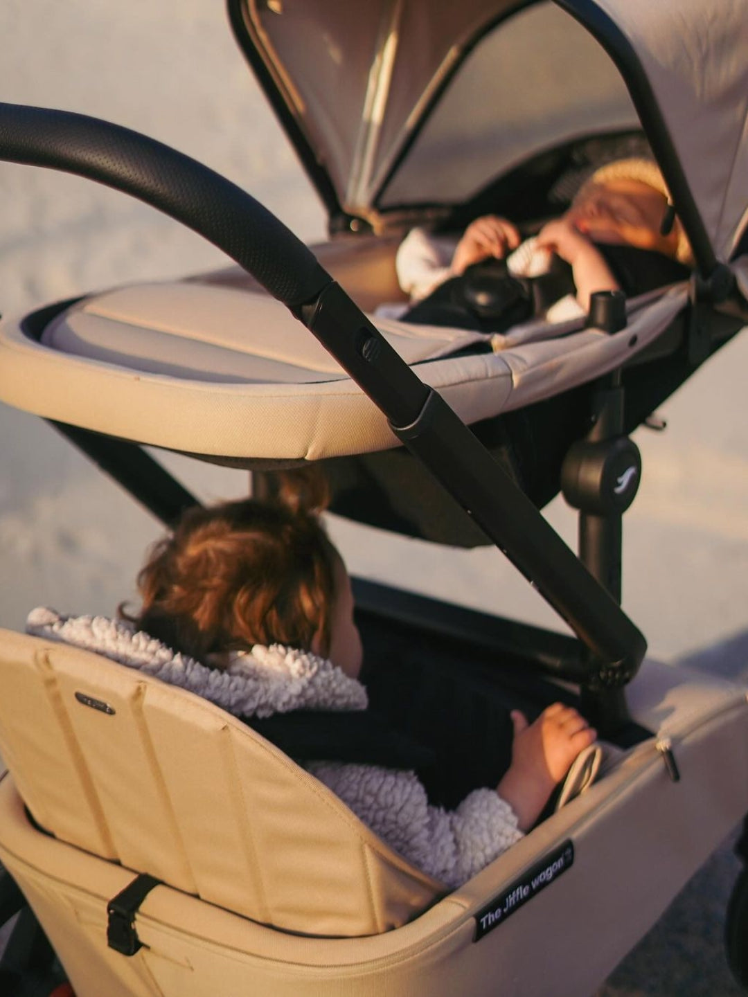 The Jiffle Wagon 6in1, The Jiffle Wagon 6in1 vankrikomplekt - lapsevanker, jalutuskäru, seisulaud, hoiukorv, järelveetav käru, kahe lapse käru, all-groups