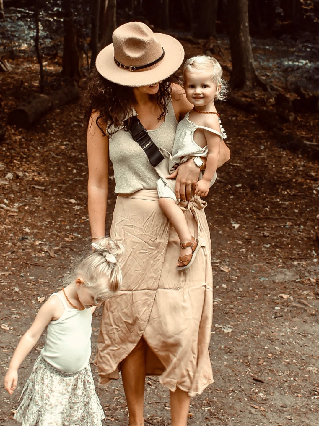 Wildride toddler carrier beige, Wildride väikelapse kandekott beež