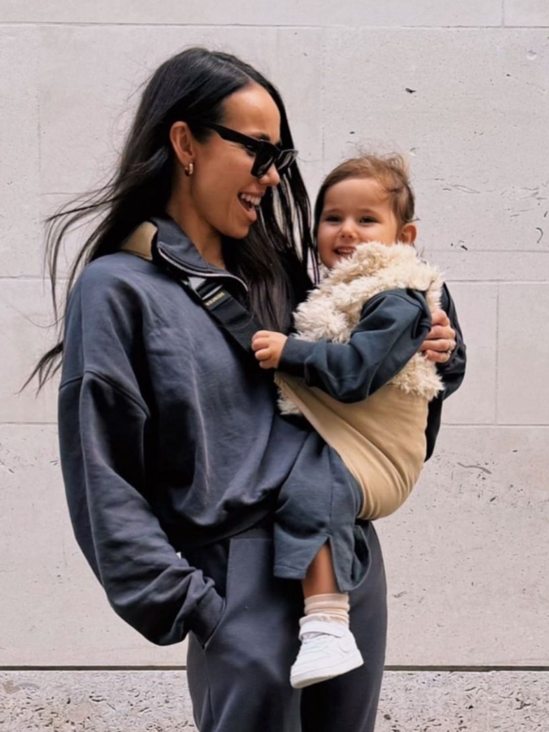 Wildride toddler carrier beige, Wildride väikelapse kandekott beež