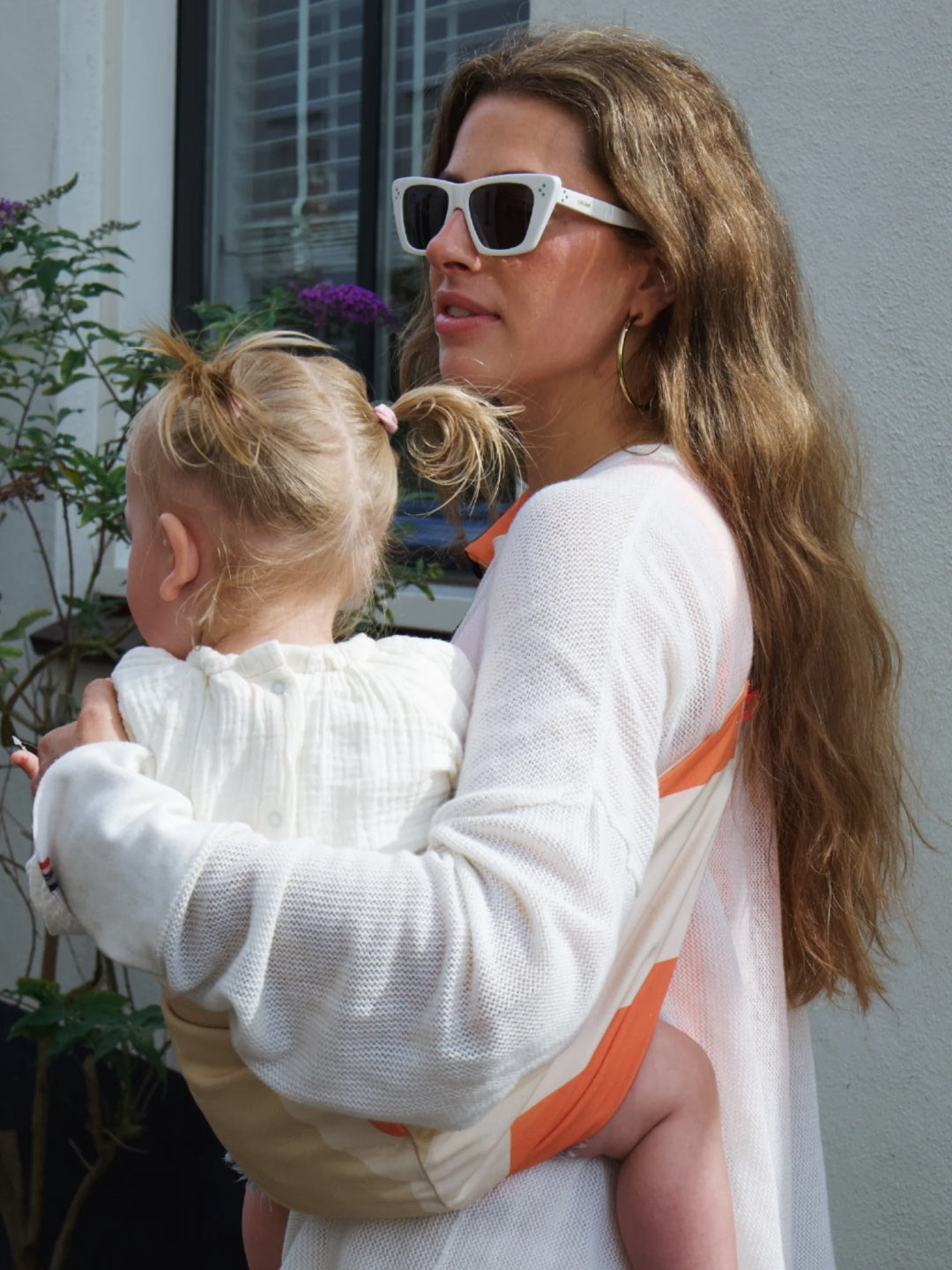 Wildride toddler swing carrier, Marie Marie x Wildride Orange Graphic, Wildride väikelapse kandekott Orange Graphic