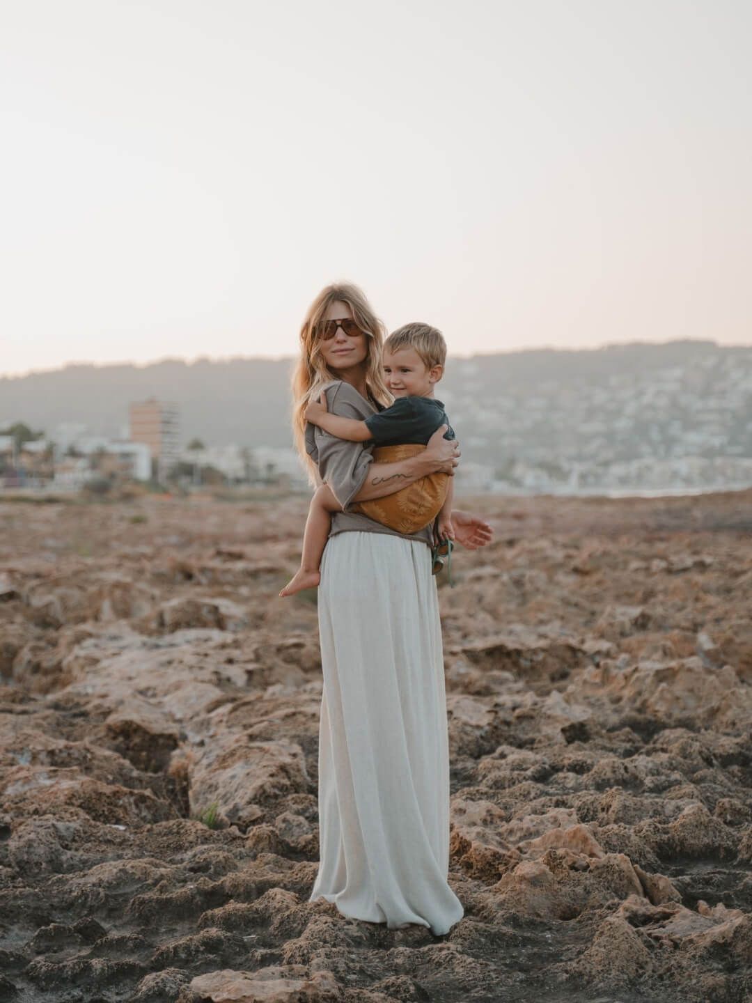 Wildride Toddler Swing Carrier Sunflower, Wildride väikelapse kandekott päevalilled