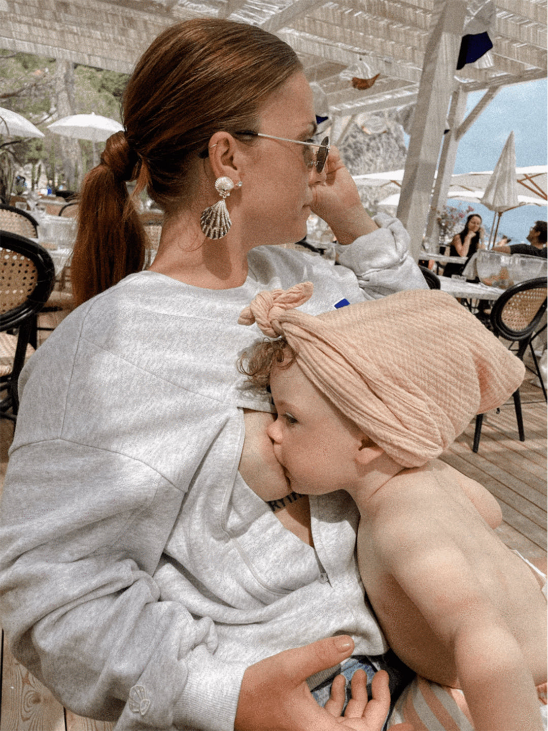 Tajinebanane Nursing Hoodie Meremade – Grey, Tajinebanane imetamispusa Meremade – hall