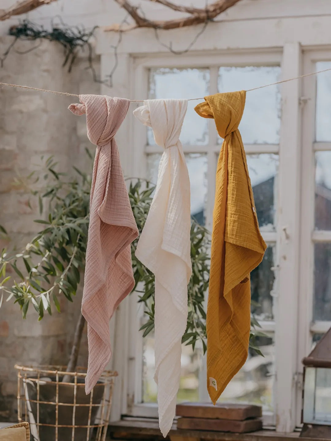 BIBS Cuddle Swaddle baby blanket, BIBS musliinist beebitekk, all-groups