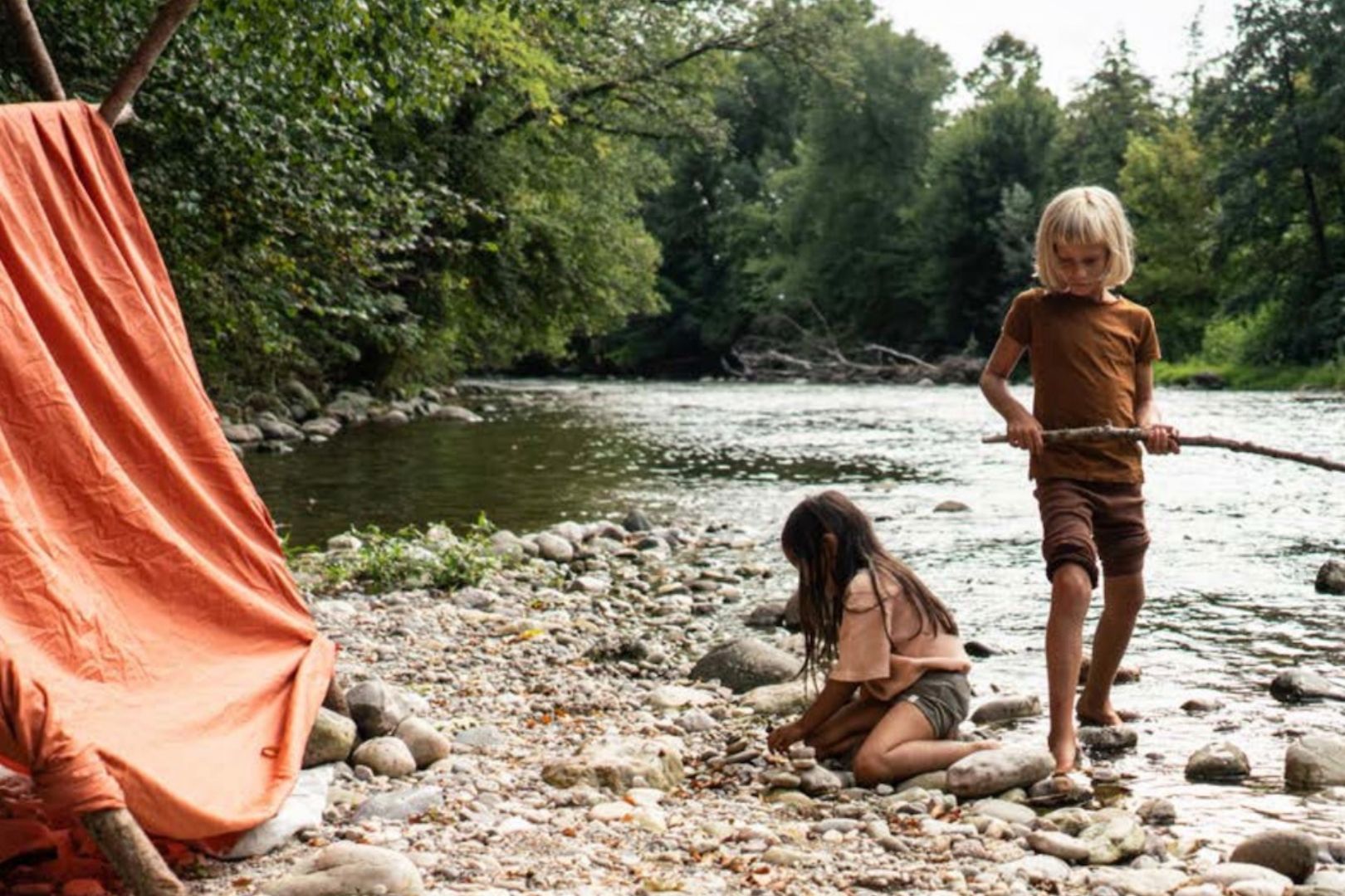 Open-ended play, Grapat wooden toys