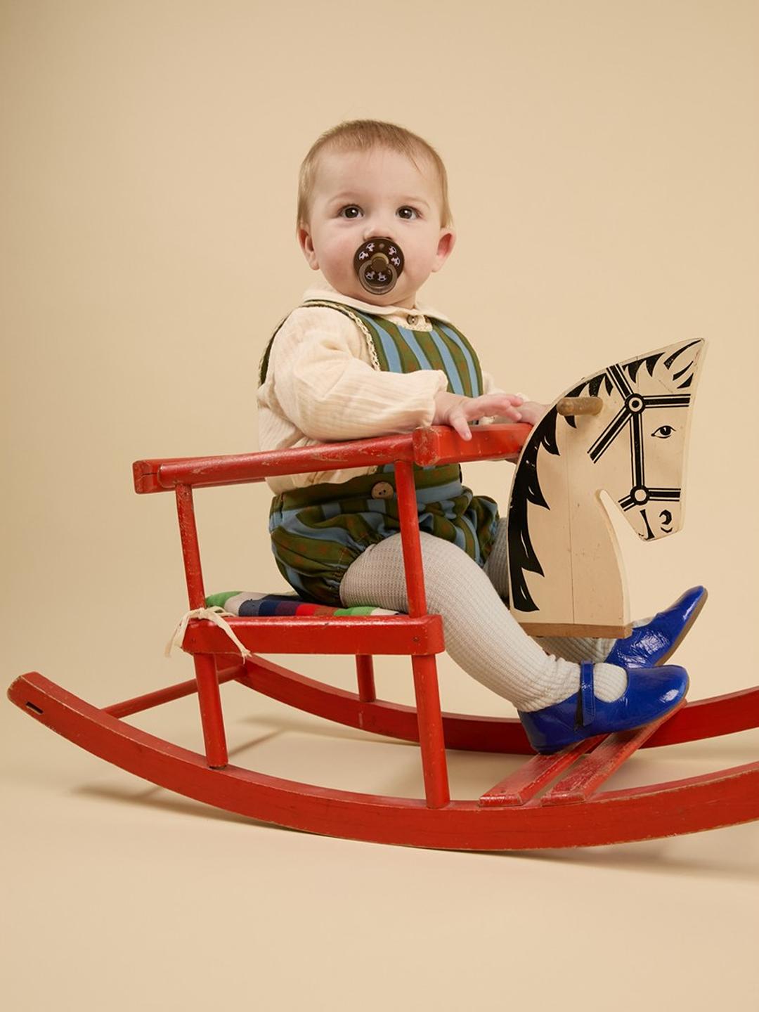 Bibs Colour Round Pacifier Holiday Collection, Horse, BIBS Colour Round kirsikujulised ümmargused lutid, kiikhobu, all-groups