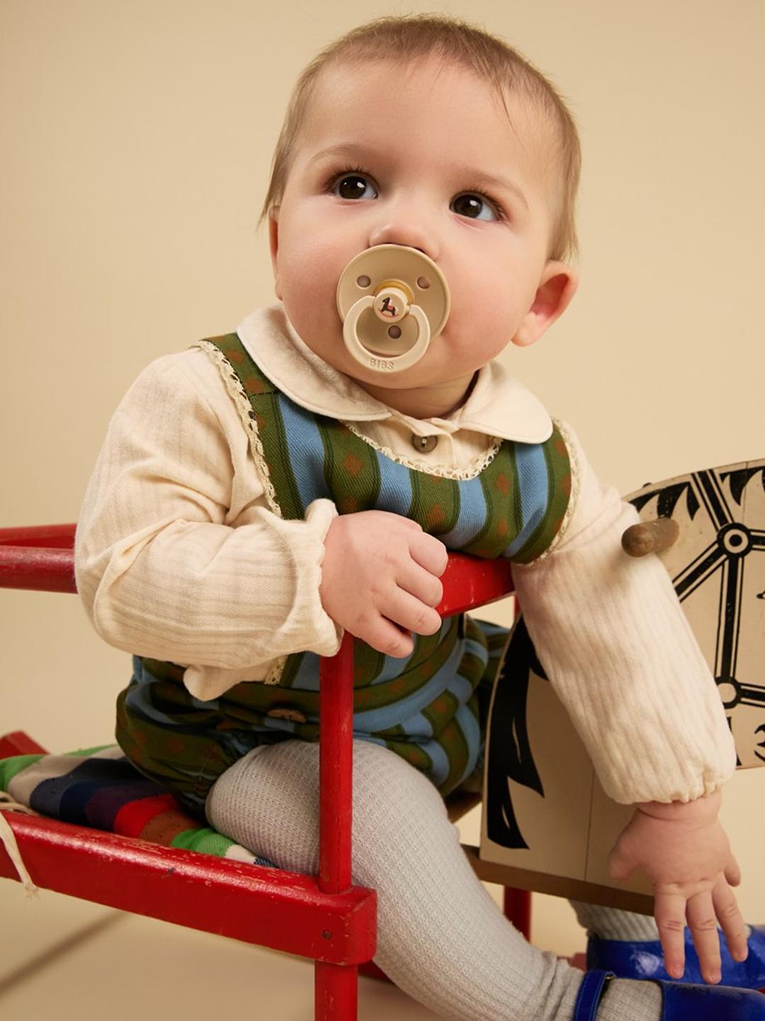 Bibs Colour Round Pacifier Holiday Collection, Horse, BIBS Colour Round kirsikujulised ümmargused lutid, kiikhobu, all-groups