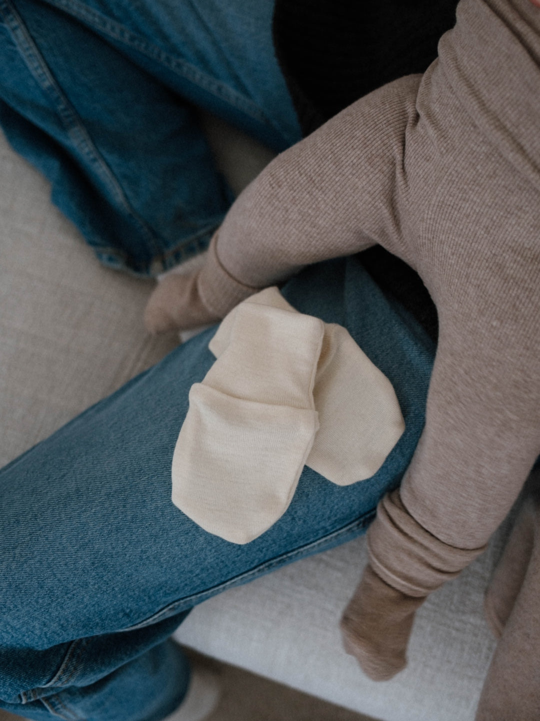 Babyluv Studio merino silk mittens, Babyluv Studio siidivillased beebikindad