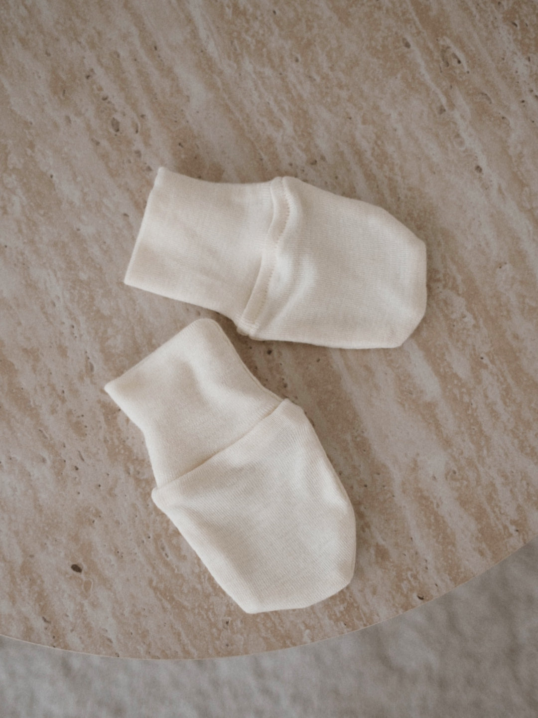 Babyluv Studio merino silk mittens, Babyluv Studio siidivillased beebikindad