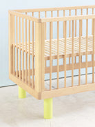 Karl & Fric Nox Cot - Natural Wood & Yellow, Karl & Fric Nox beebivoodi, võrevoodi, beebi võrevoodi