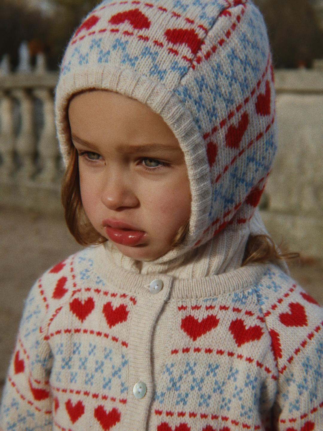 Konges Sløjd Belou Knit Balaclava, Konges Sløjd Belou kootud balaklava, mütssall, muster Hearts südamed