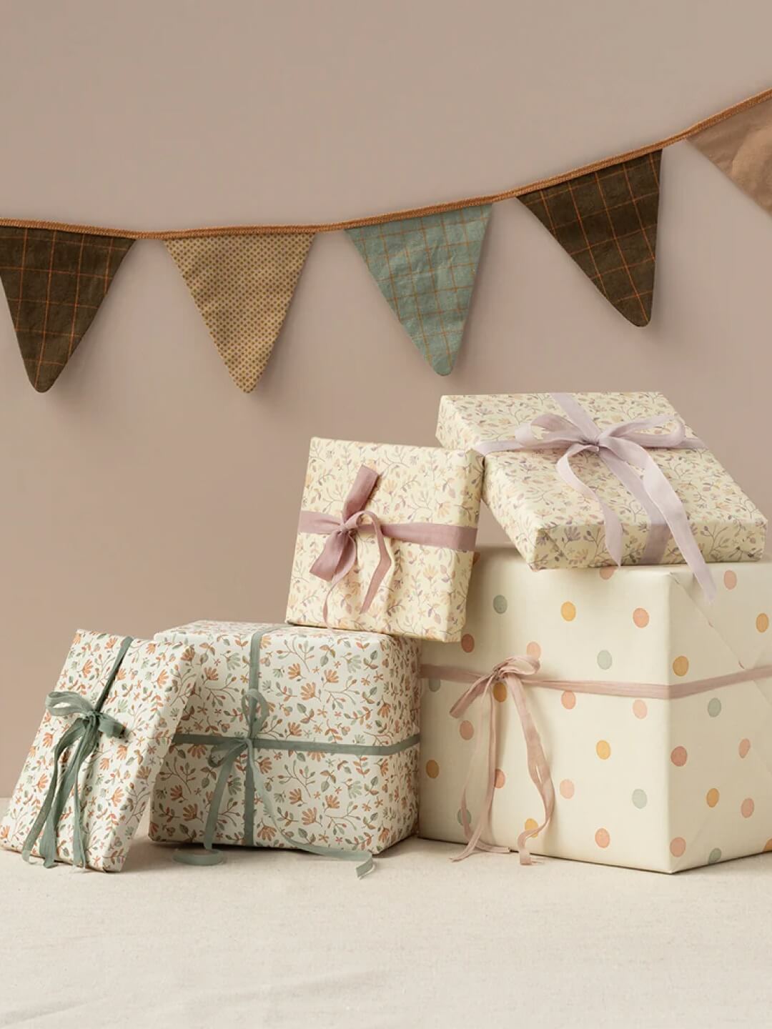 Gift wrapping, kingituste pakkimine, all-groups