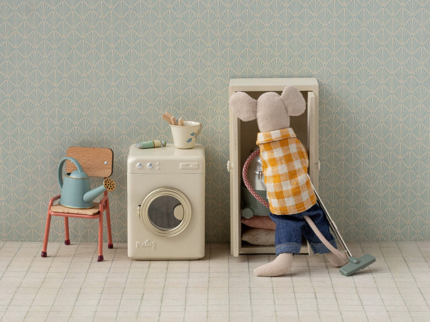 Maileg Mouse Closet wasing machine, Maileg hiirte riidekapp pesumasin