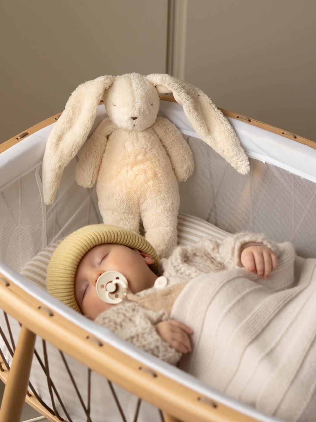 Moonie organic humming bunny with night lamp and cry sensor, Moonie organic kaisujänes öölambi ja nutusensoriga, all-groups