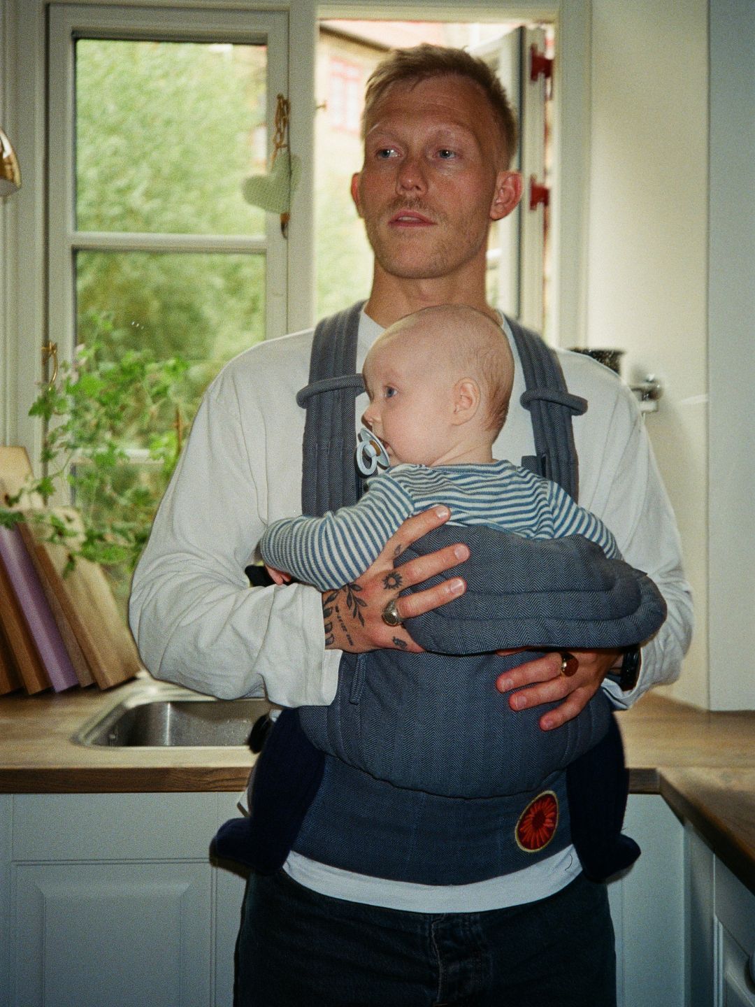 Moova baby carrier, Moova beebi kandekott, kõhukott, beebikandmine, beebikandmisvahendid, all-groups