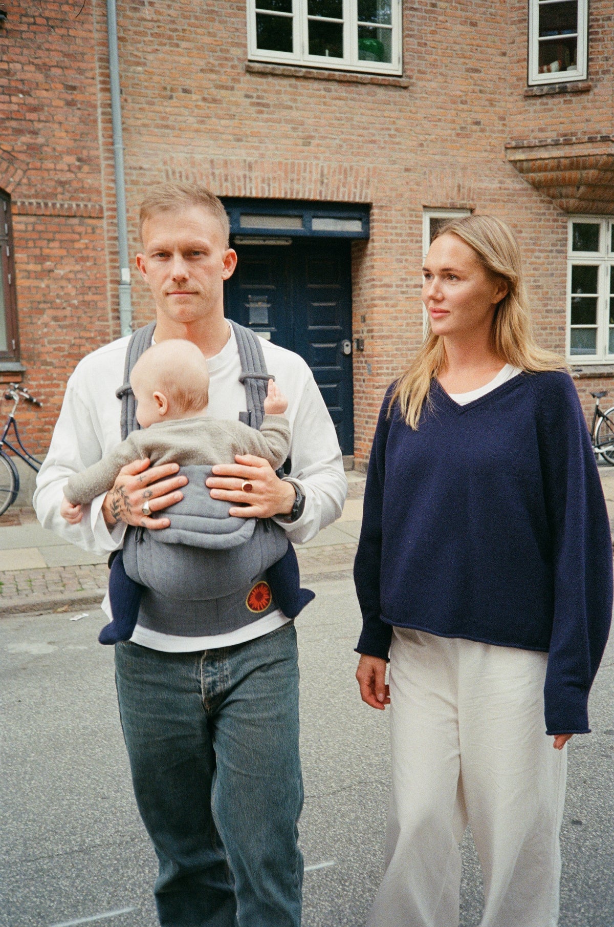 Moova baby carrier, Moova beebi kandekott, kõhukott, beebikandmine, beebikandmisvahendid, all-groups