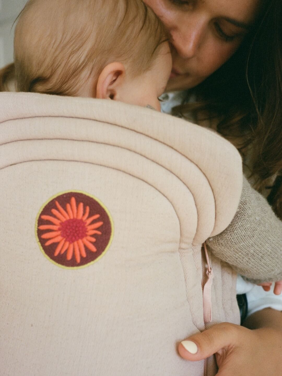 Moova baby carrier, Moova beebi kandekott, kõhukott, beebikandmine, beebikandmisvahendid, all-groups