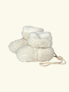 Najell baby booties, winter booties, oat beige, Najell beebipapud, talvepapud, valged teddy kangast