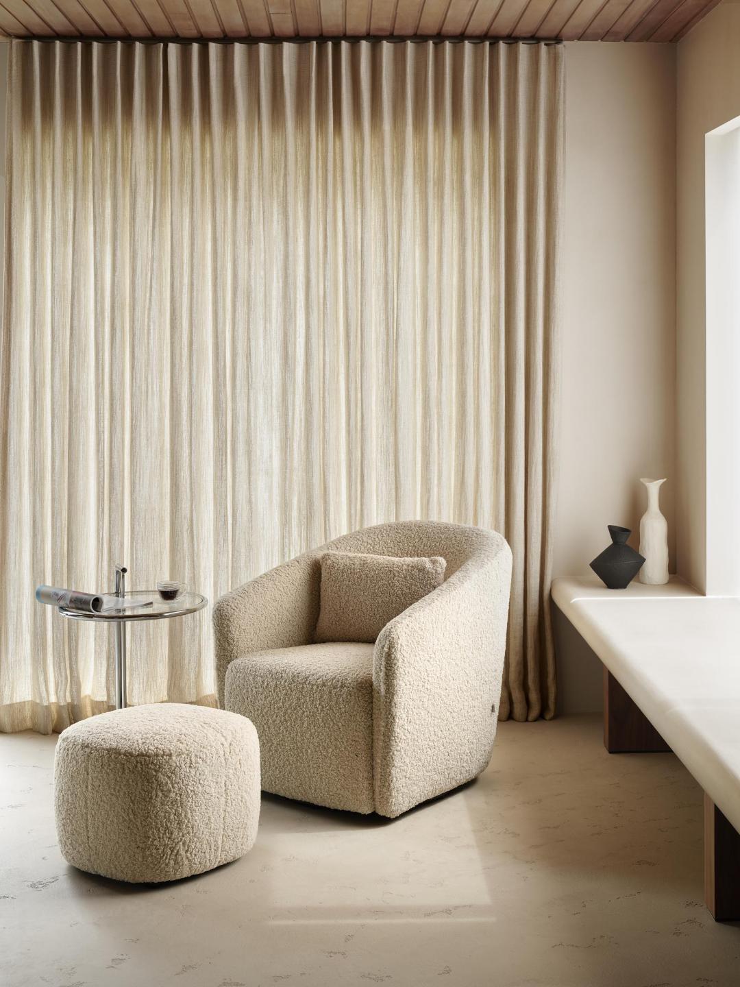 Quax Gomi Swivel & Gliding Chair with Ottoman, Quax Gomi pöörlev ja liikuv tugitool koos jalatoega, all-groups