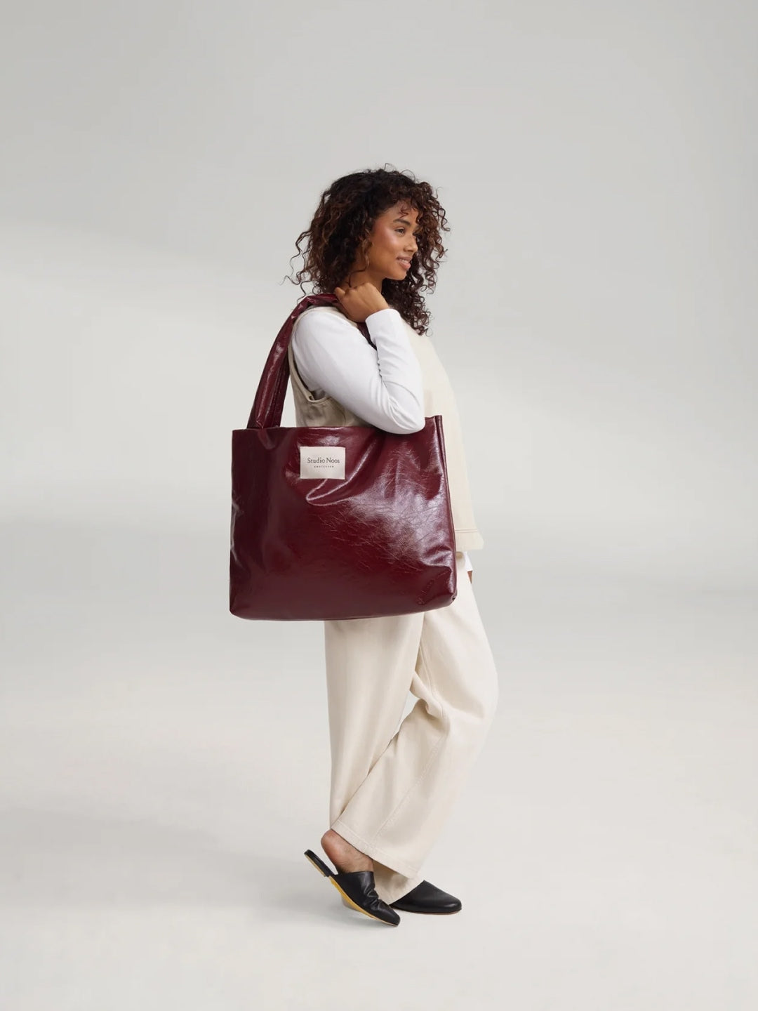 Studio Noos vegan leather mom bag, Studio Noos vegannahast mom bag, suur kott emale, burgundy, all-groups