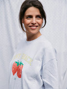 Tajinebanane Tiny Snack breastfeeding sweatshirt with strawberries, Tajinebanane imetamispusa Tiny Snack maasikatega