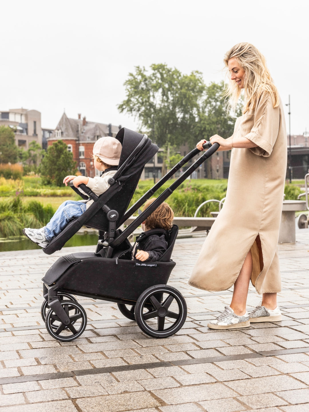 The Jiffle Wagon 6in1, The Jiffle Wagon 6in1 vankrikomplekt - lapsevanker, jalutuskäru, seisulaud, hoiukorv, järelveetav käru, kahe lapse käru, all-groups