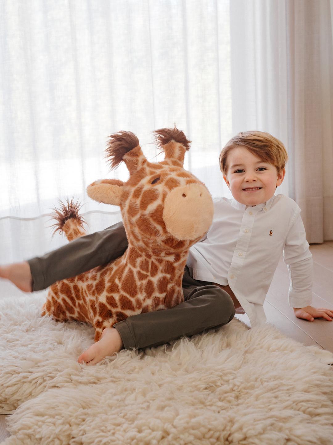 Wild&Soft bouncy Giraffe, Wild&Soft pehme hüppeloom kaelkirjak